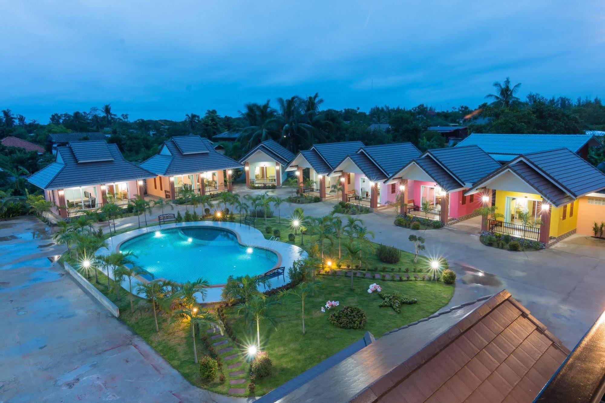 Hotel Samrong Garden Udon Thani Exterior foto