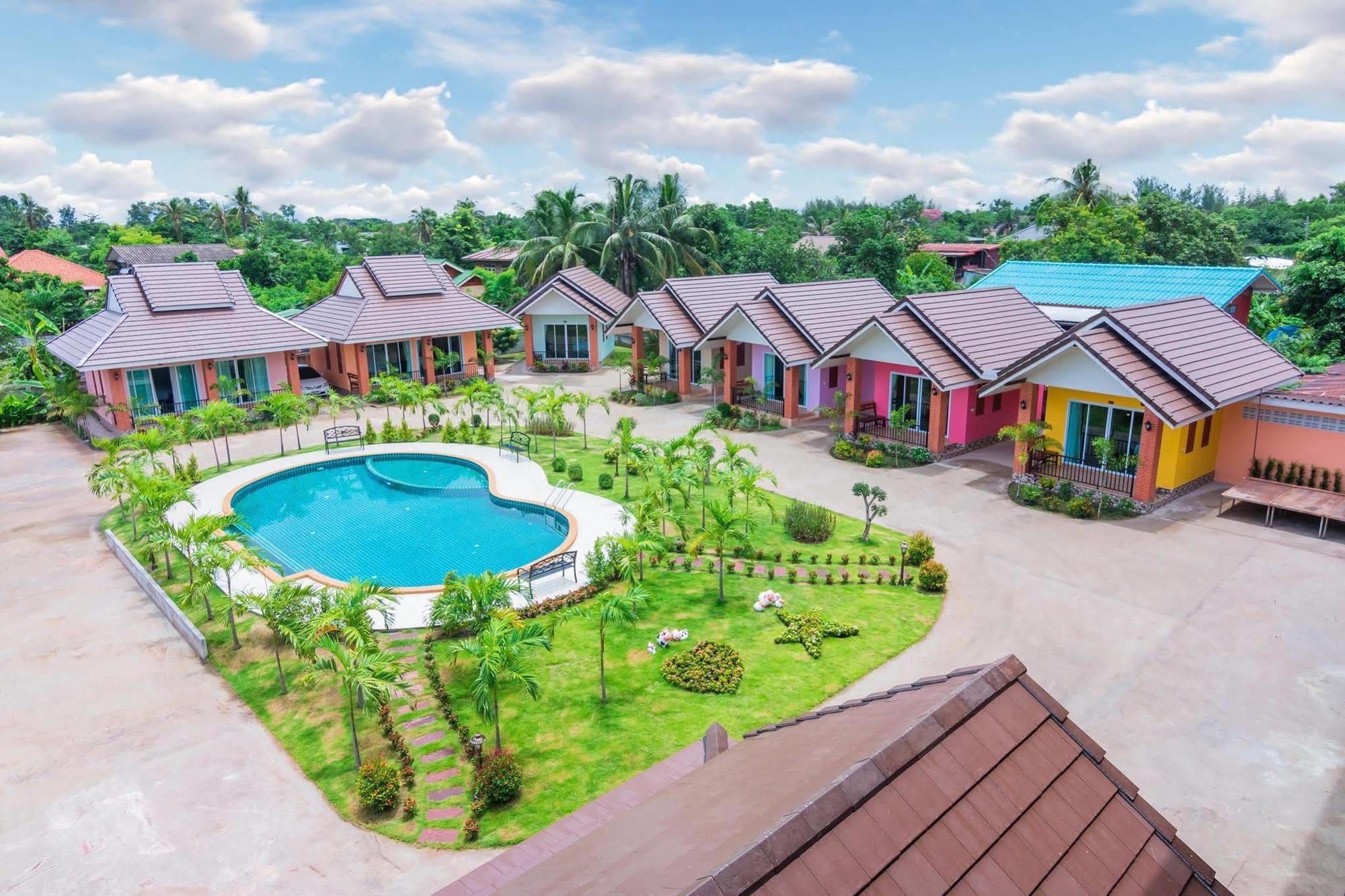 Hotel Samrong Garden Udon Thani Exterior foto