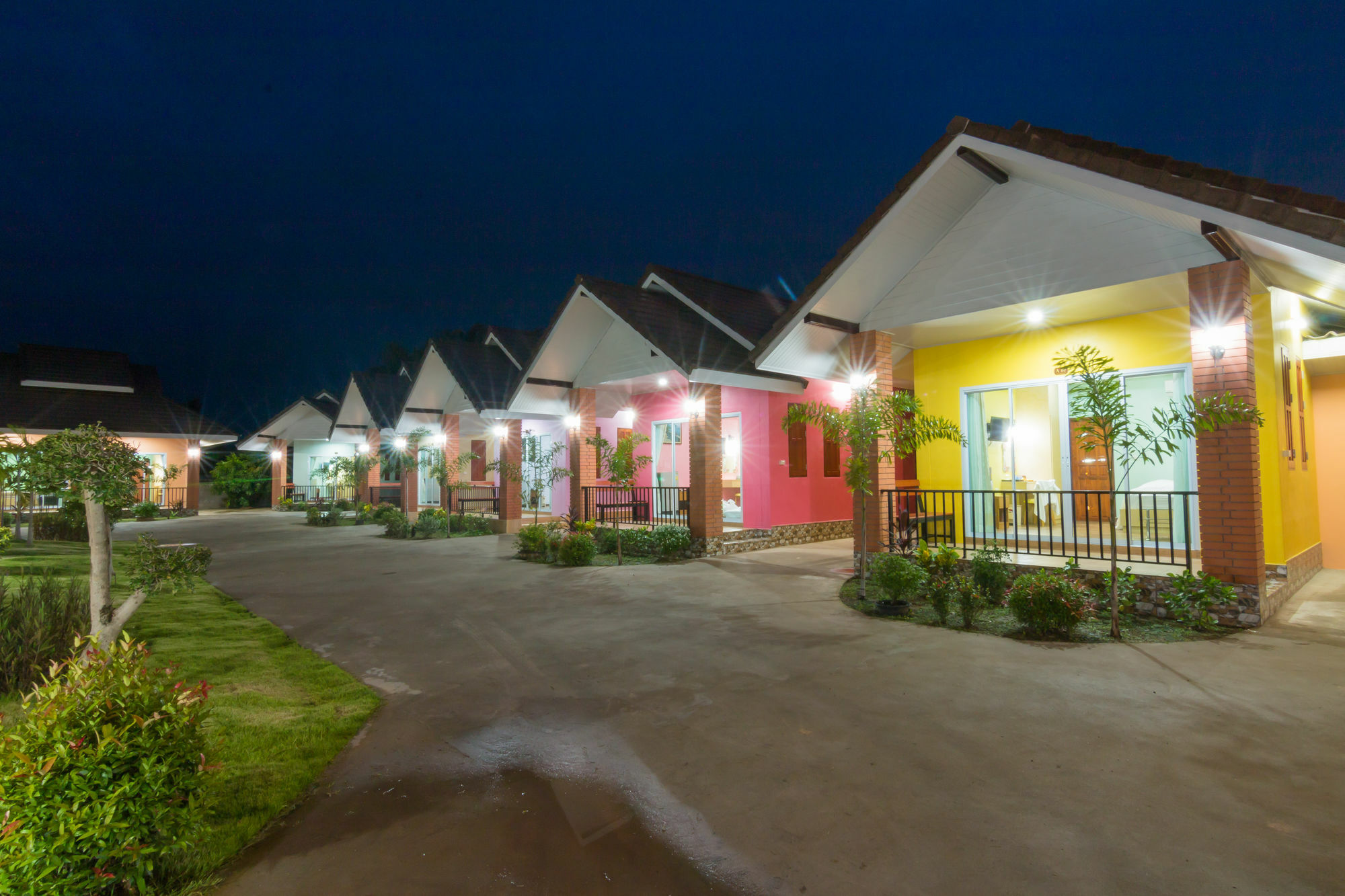 Hotel Samrong Garden Udon Thani Exterior foto