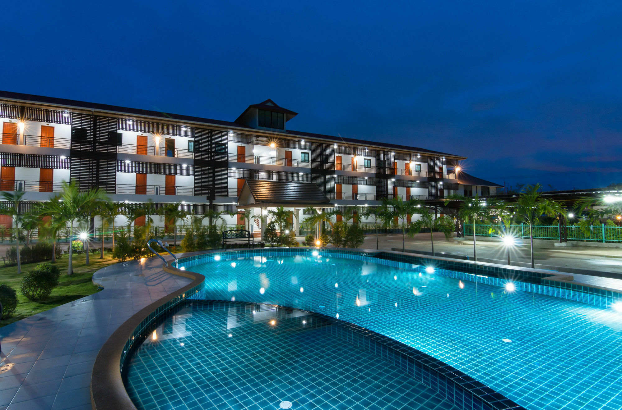 Hotel Samrong Garden Udon Thani Exterior foto